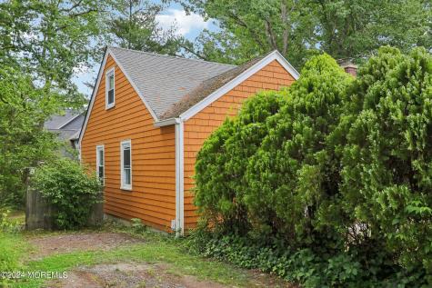 43 Pinewood Drive Neptune Township NJ 07753