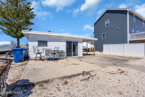 413 Twin Lakes Boulevard Little Egg Harbor NJ 08087
