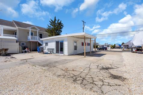 413 Twin Lakes Boulevard Little Egg Harbor NJ 08087
