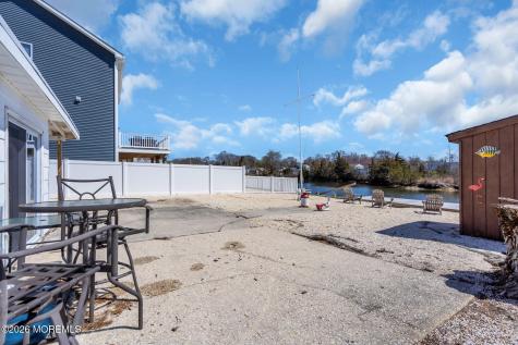 413 Twin Lakes Boulevard Little Egg Harbor NJ 08087
