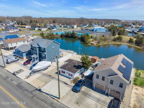 413 Twin Lakes Boulevard Little Egg Harbor NJ 08087