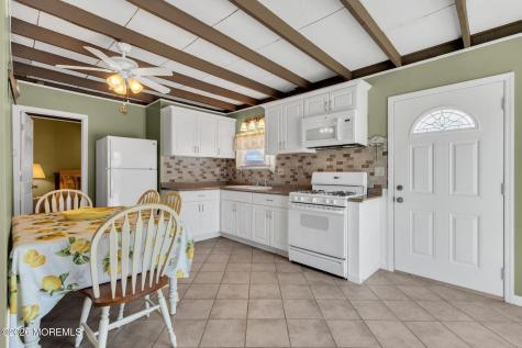 413 Twin Lakes Boulevard Little Egg Harbor NJ 08087