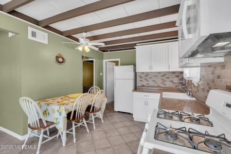 413 Twin Lakes Boulevard Little Egg Harbor NJ 08087