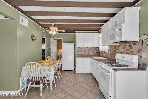 413 Twin Lakes Boulevard Little Egg Harbor NJ 08087