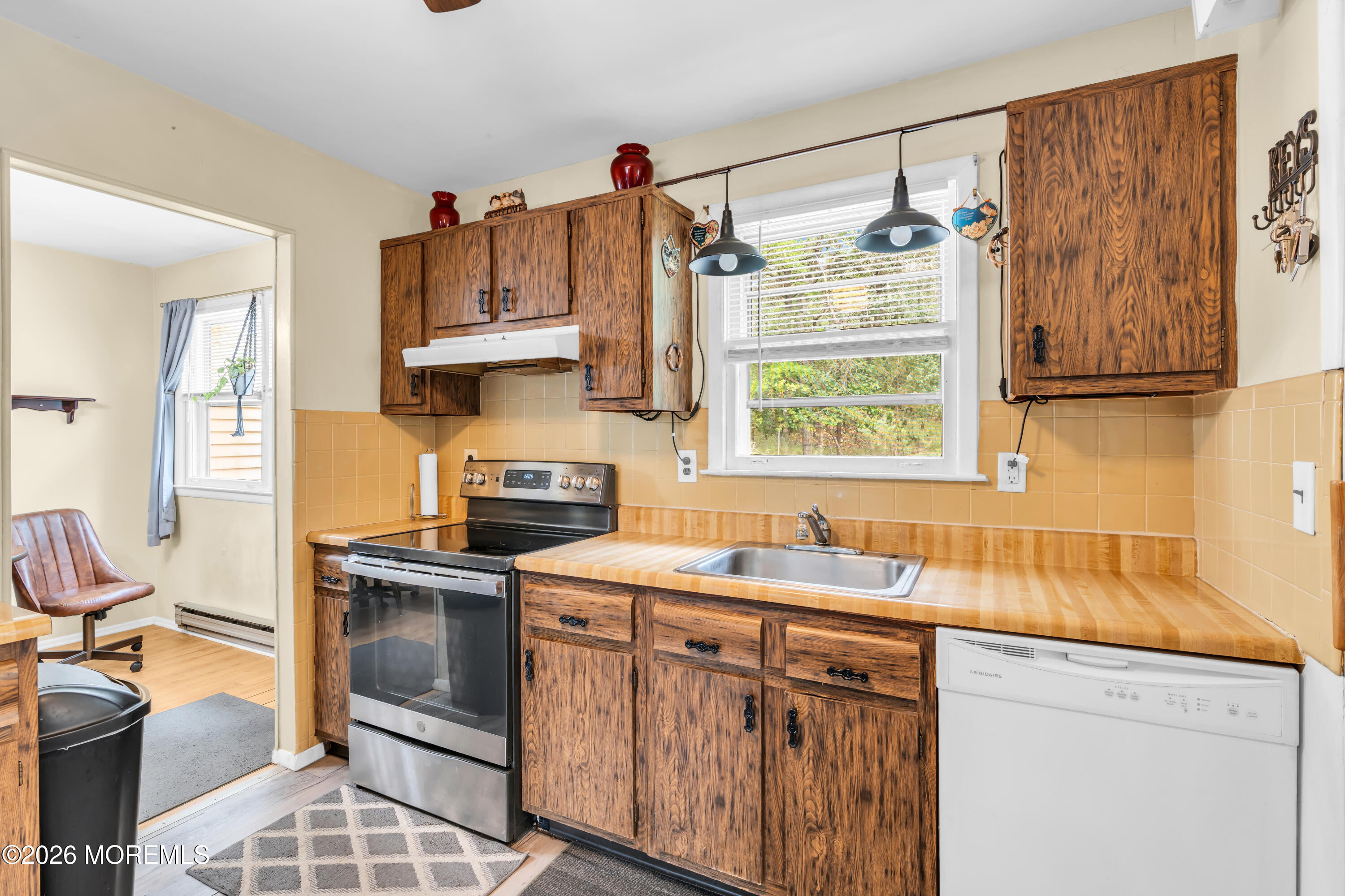 5 Natick Lane Whiting NJ 08759