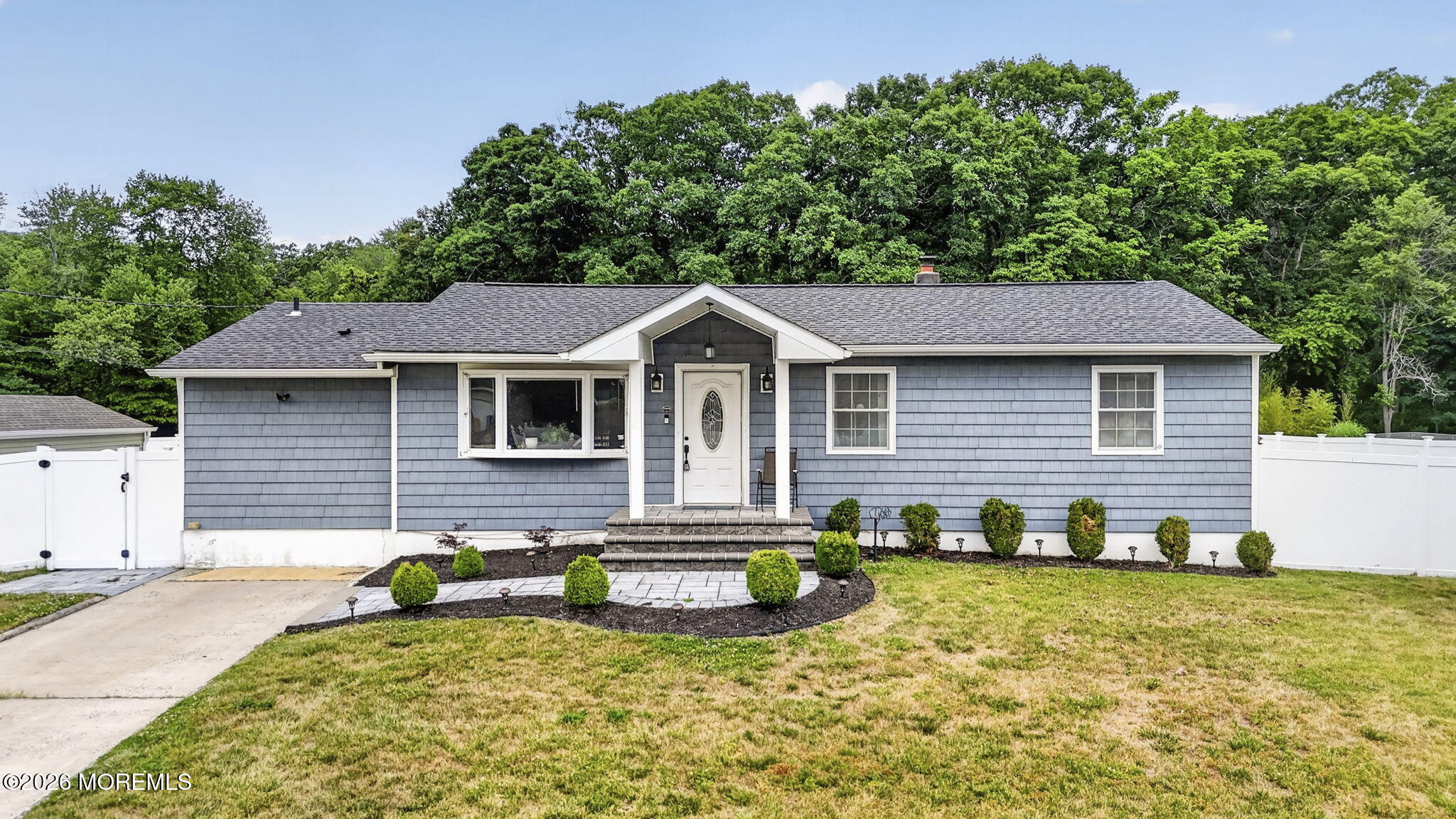40 Woodside Drive Howell NJ 07731
