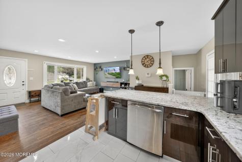 40 Woodside Drive Howell NJ 07731