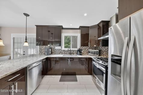40 Woodside Drive Howell NJ 07731