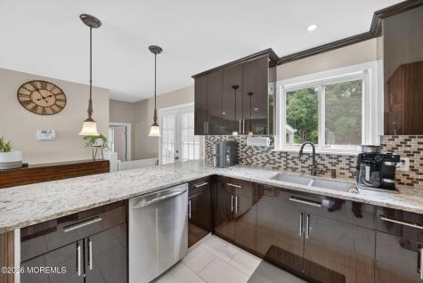 40 Woodside Drive Howell NJ 07731
