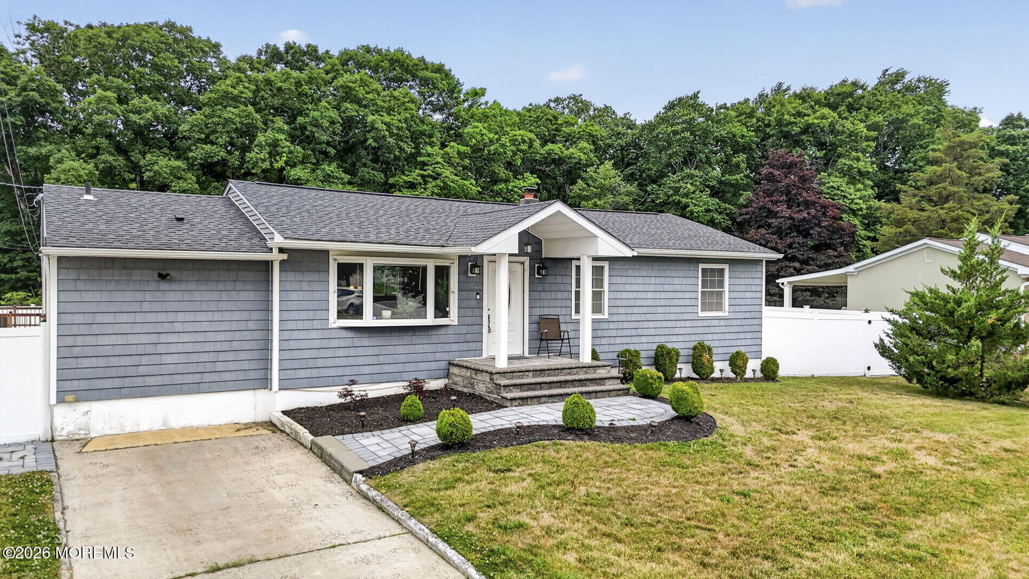 40 Woodside Drive Howell NJ 07731