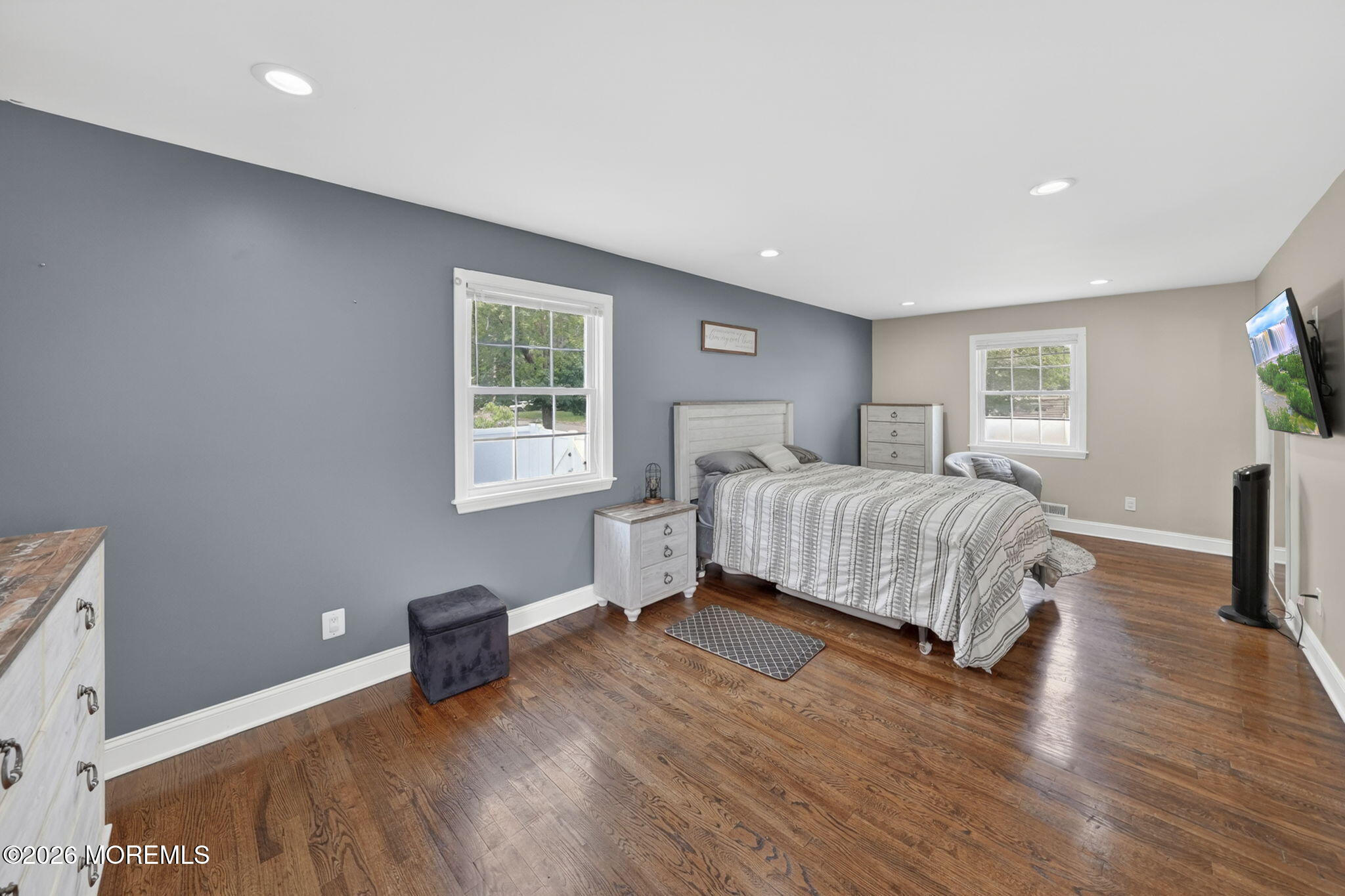 40 Woodside Drive Howell NJ 07731