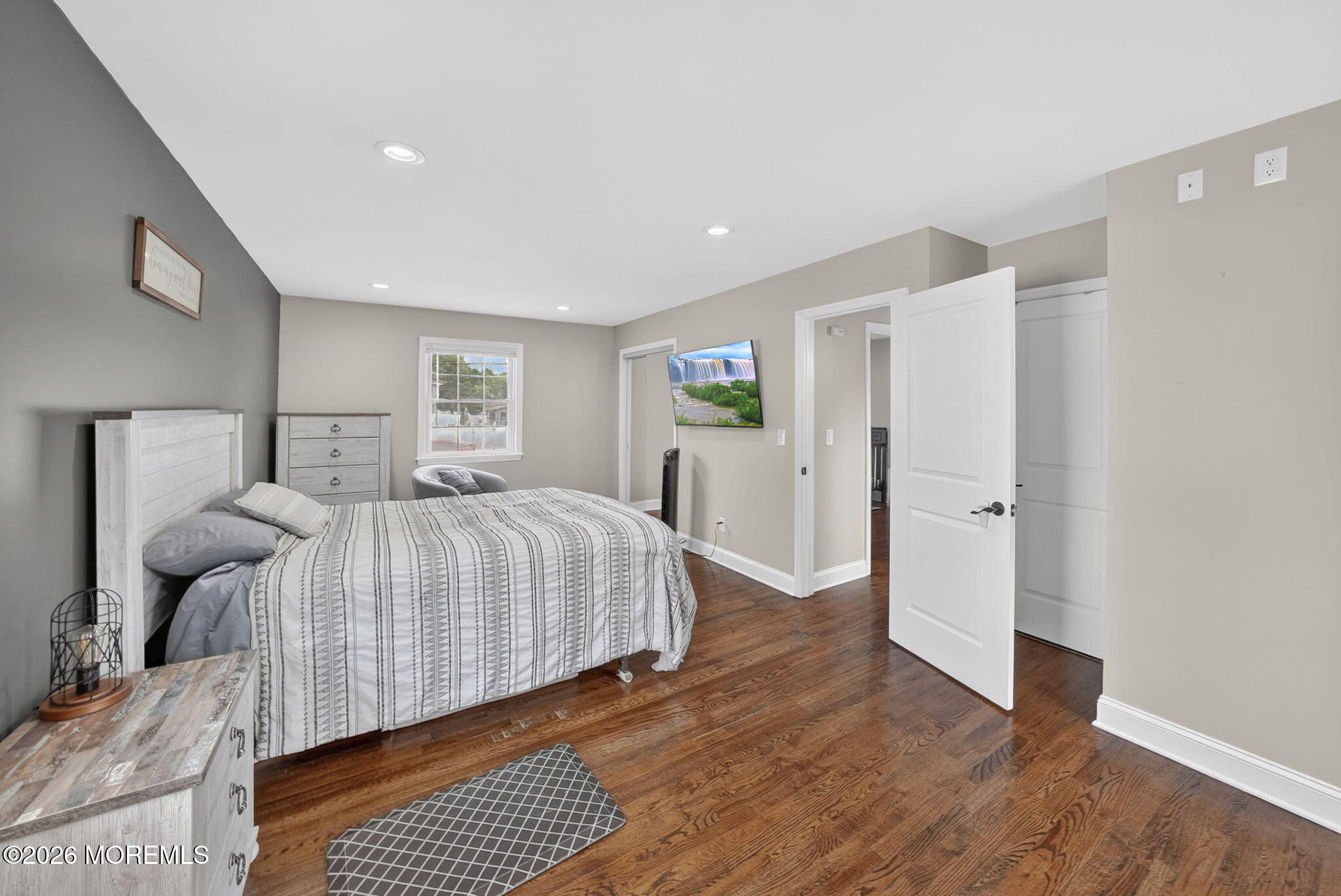 40 Woodside Drive Howell NJ 07731