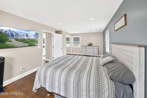 40 Woodside Drive Howell NJ 07731