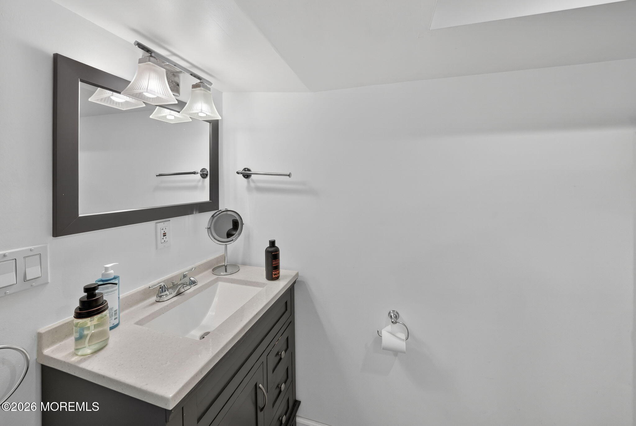 40 Woodside Drive Howell NJ 07731