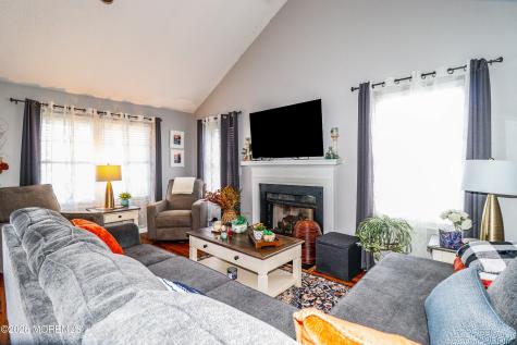 11 Poplar Court Barnegat NJ 08005