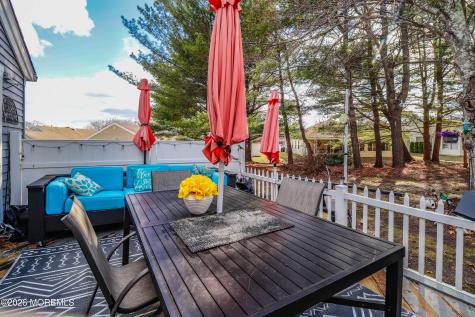 11 Poplar Court Barnegat NJ 08005