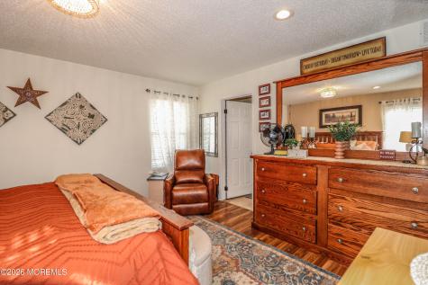 11 Poplar Court Barnegat NJ 08005