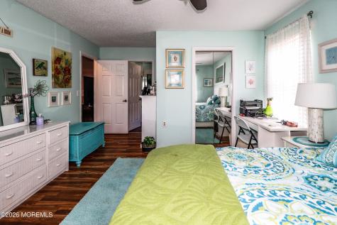 11 Poplar Court Barnegat NJ 08005