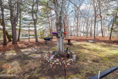 11 Poplar Court Barnegat NJ 08005