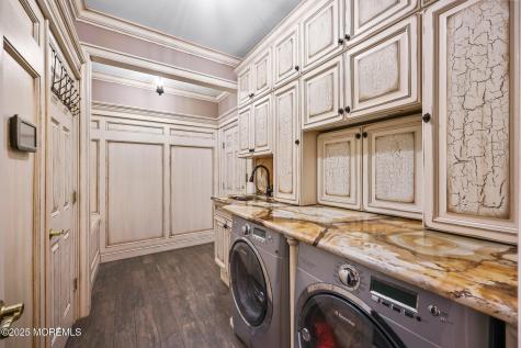 4 White Pines Way Freehold NJ 07728