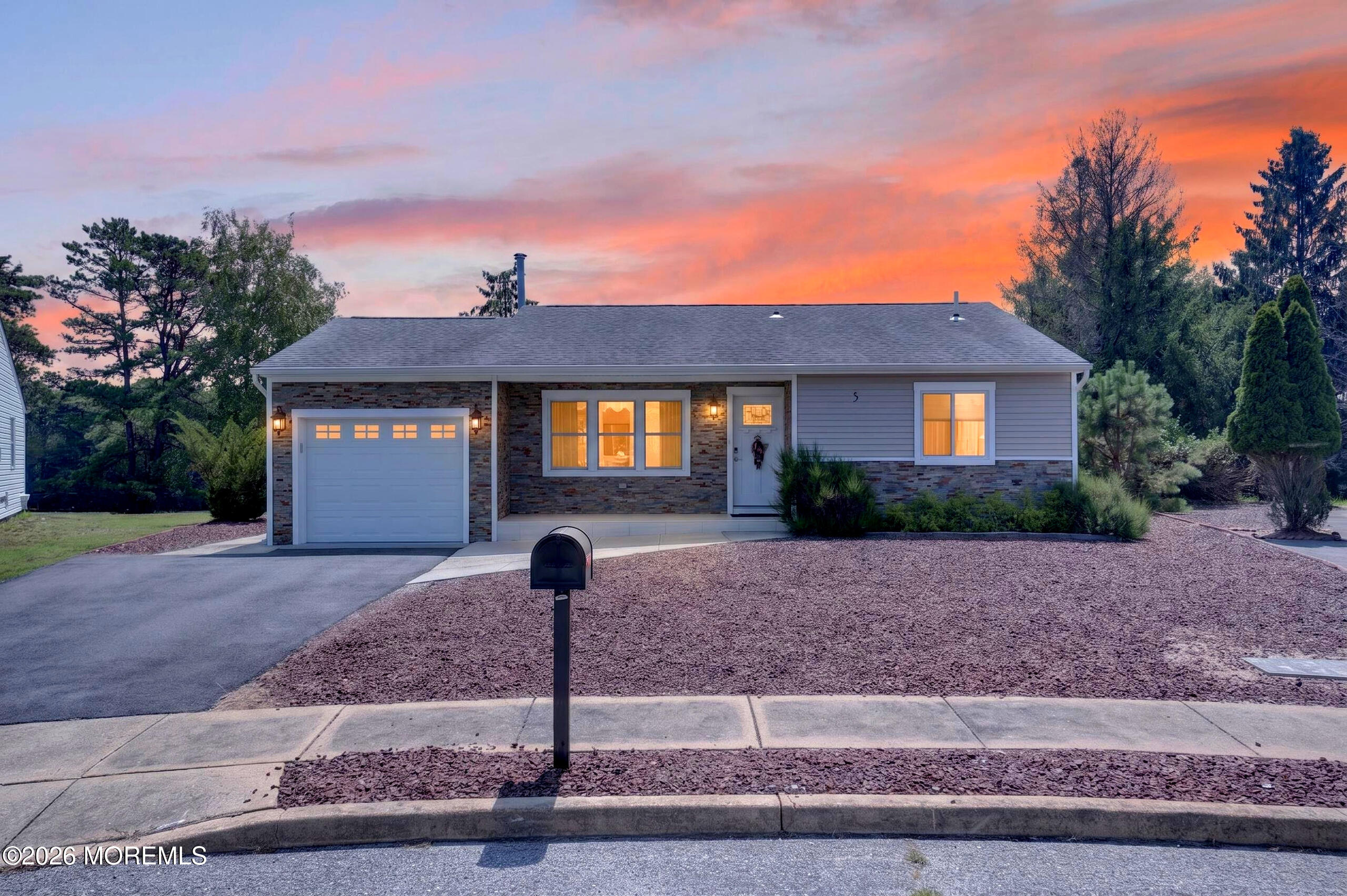 5 Shaw Court Toms River NJ 08757