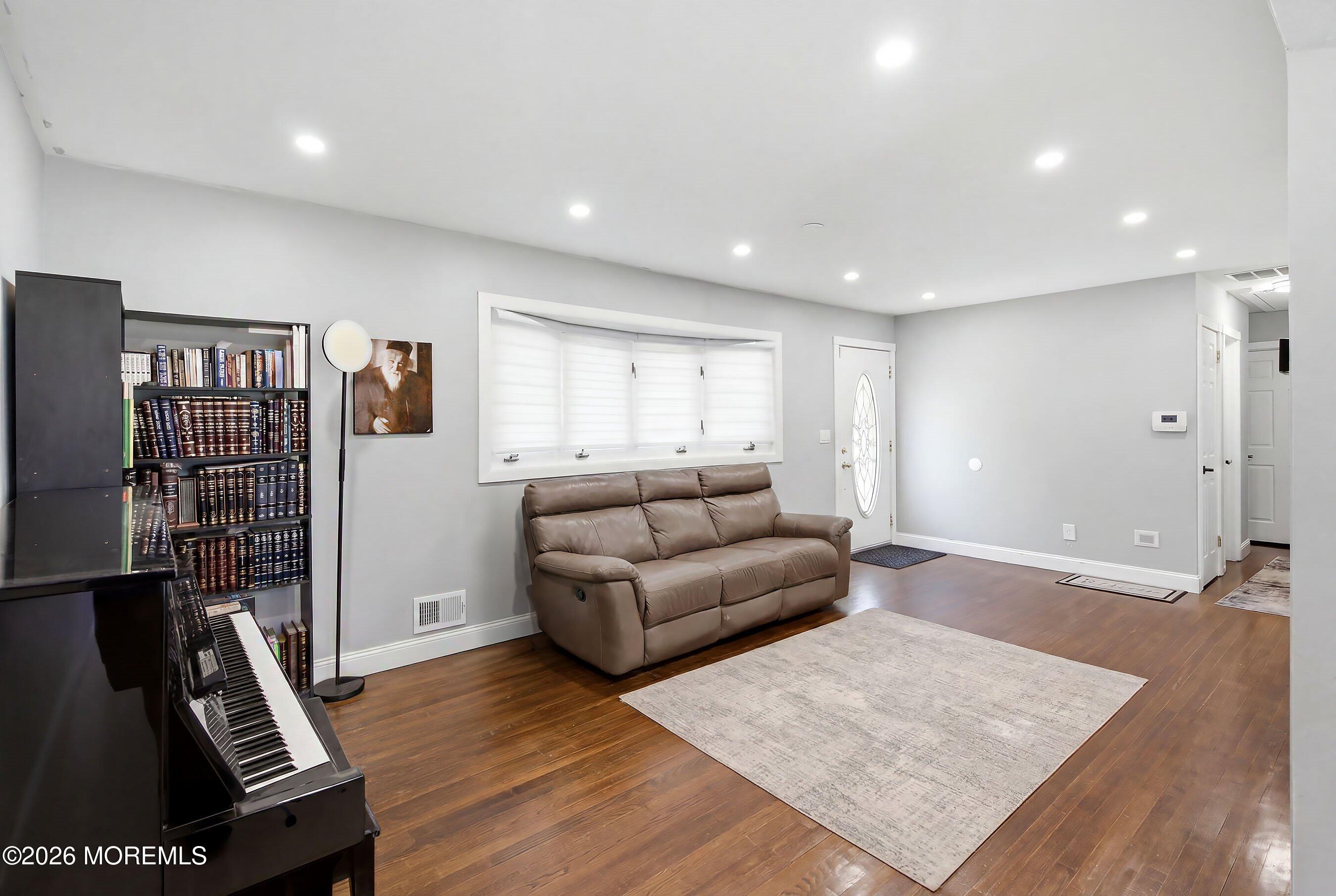 20 Western Drive Howell NJ 07731