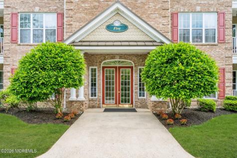 511 Sophee Lane Lakewood NJ 08701