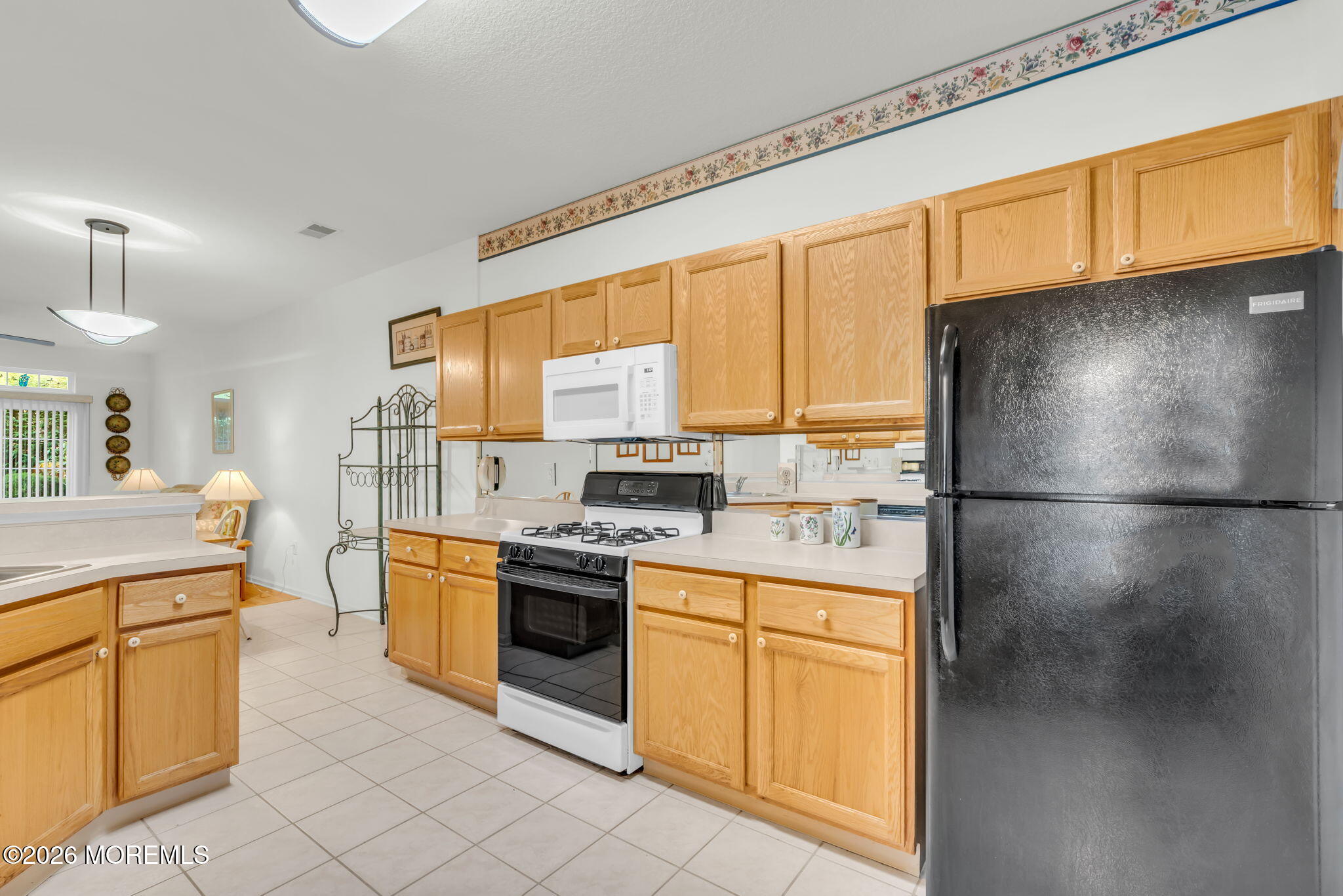33 Golden Willows Avenue Lakewood NJ 08701