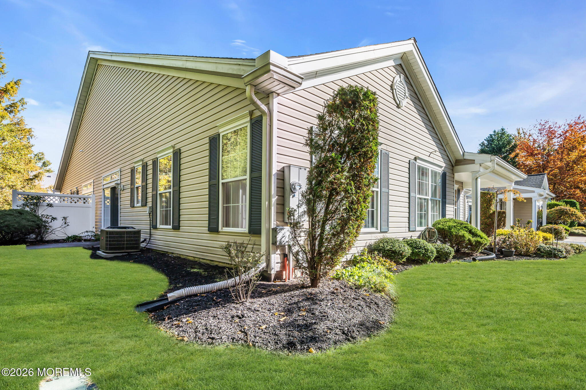33 Golden Willows Avenue Lakewood NJ 08701