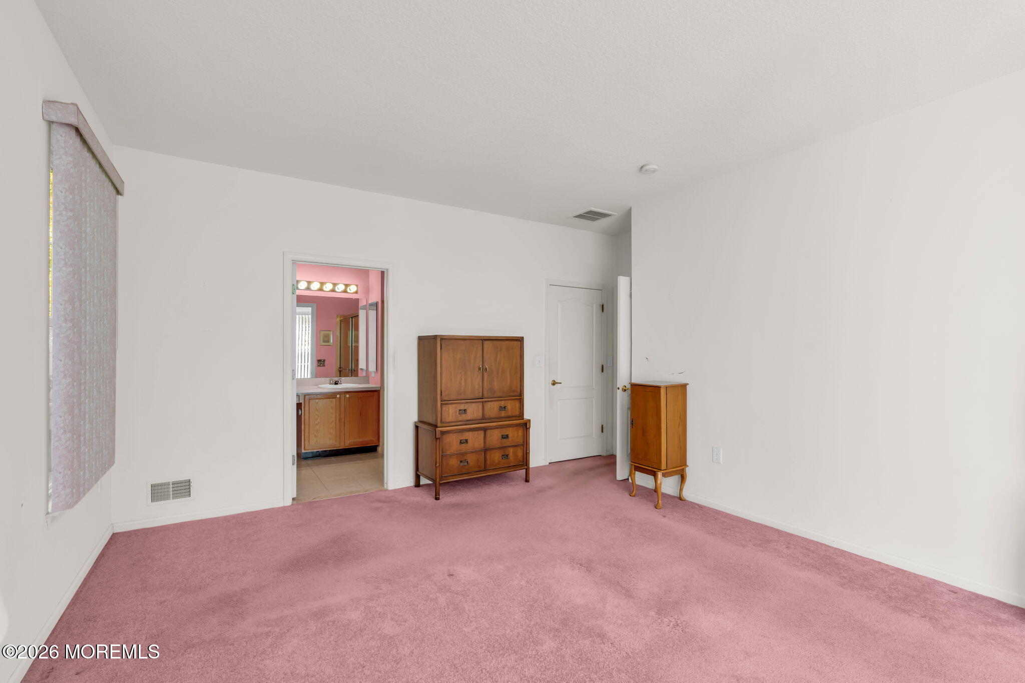 33 Golden Willows Avenue Lakewood NJ 08701