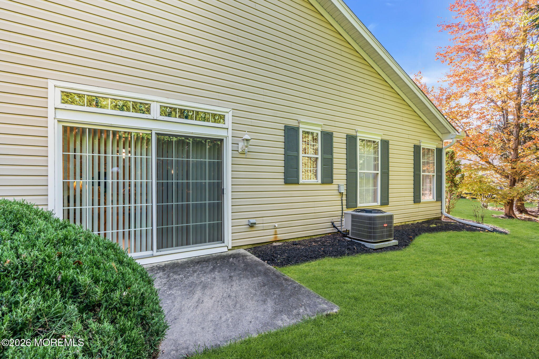33 Golden Willows Avenue Lakewood NJ 08701