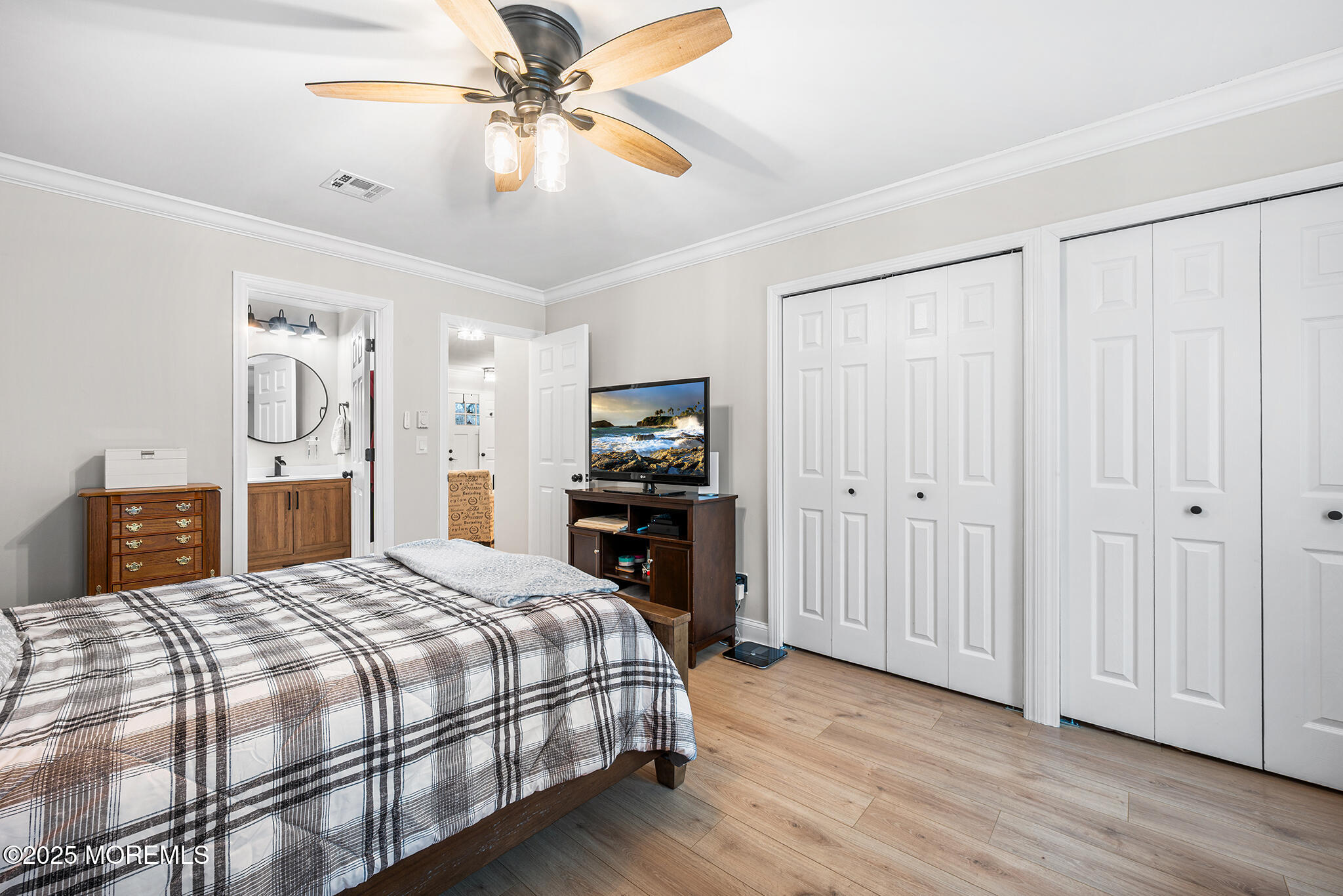 24 Calle De Elvira Freehold NJ 07728