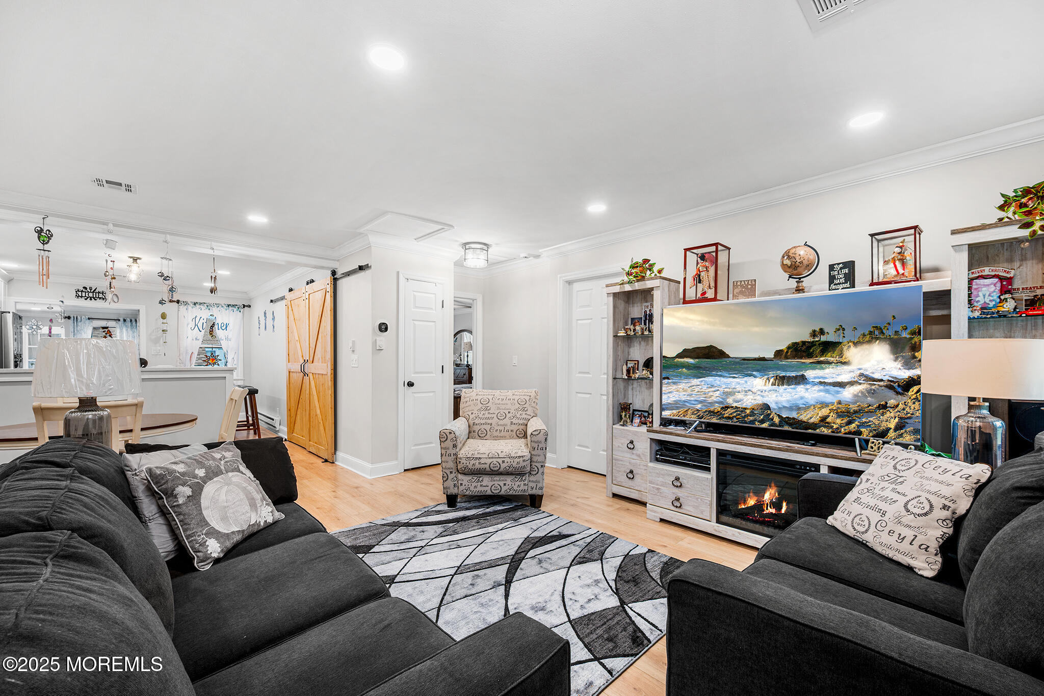 24 Calle De Elvira Freehold NJ 07728