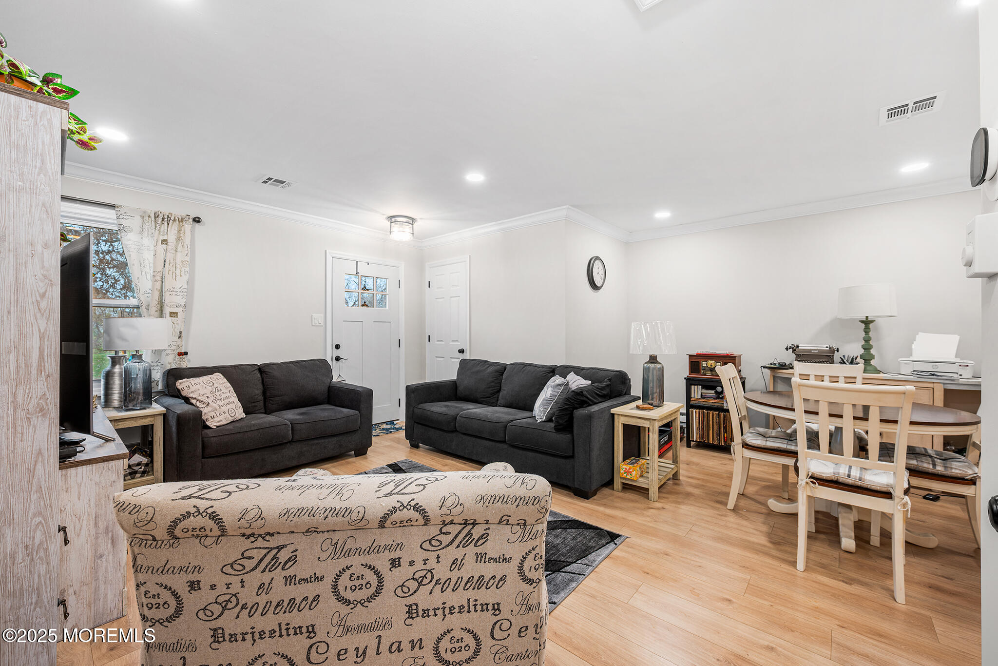 24 Calle De Elvira Freehold NJ 07728