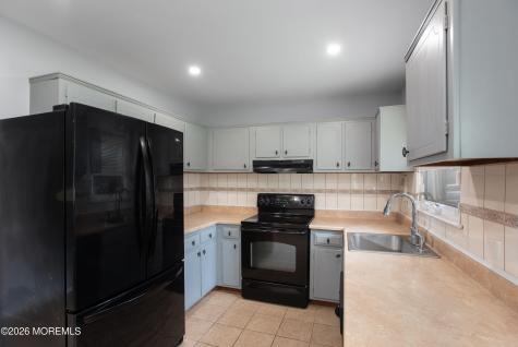 23 Snowberry Lane Whiting NJ 08759