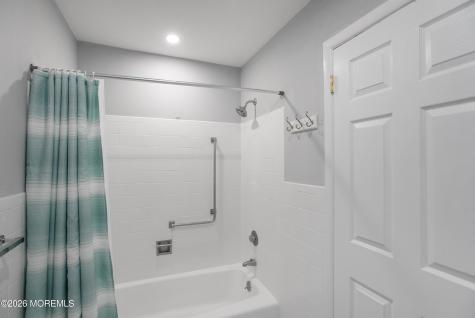 23 Snowberry Lane Whiting NJ 08759