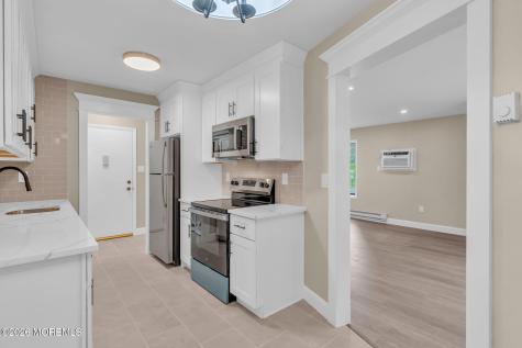 168 Amberly Drive Manalapan NJ 07726
