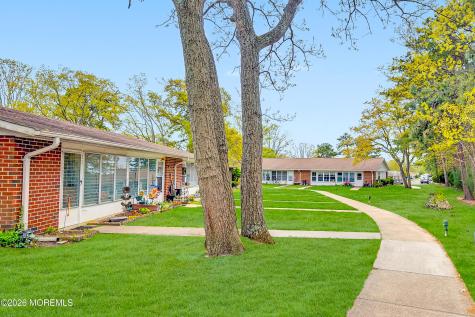 843D Inverness Court Lakewood NJ 08701