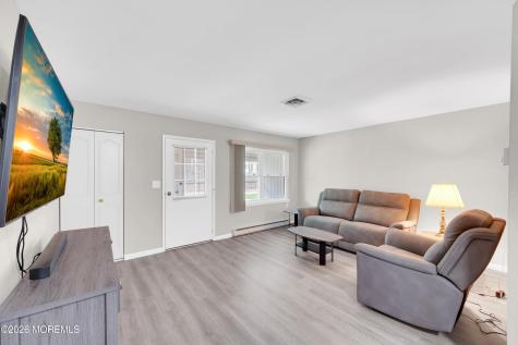 843D Inverness Court Lakewood NJ 08701