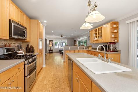 38 Balmoral Avenue Matawan NJ 07747