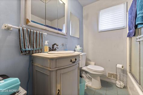27 Sylvan Lake Boulevard Bayville NJ 08721