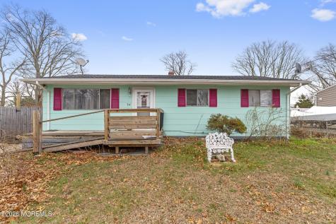 27 Sylvan Lake Boulevard Bayville NJ 08721
