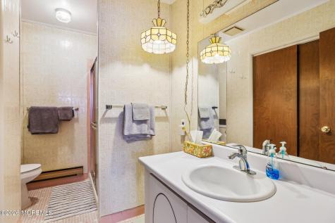 11 B Moccasin Drive Whiting NJ 08759