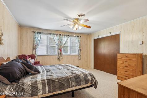 11 B Moccasin Drive Whiting NJ 08759