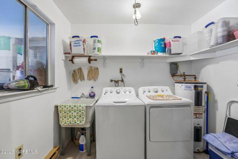 11 B Moccasin Drive Whiting NJ 08759