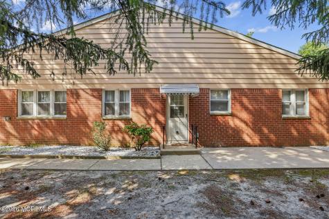 11 B Moccasin Drive Whiting NJ 08759