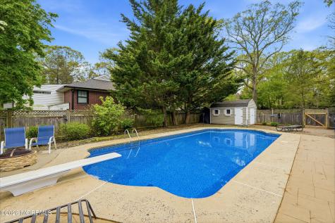 420 Wells Avenue Oakhurst NJ 07755