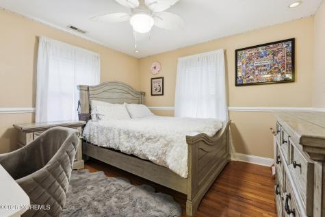 420 Wells Avenue Oakhurst NJ 07755