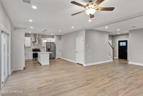 42 W Mohawk Drive Little Egg Harbor NJ 08087