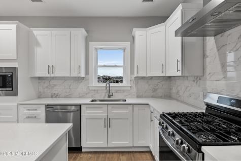 42 W Mohawk Drive Little Egg Harbor NJ 08087